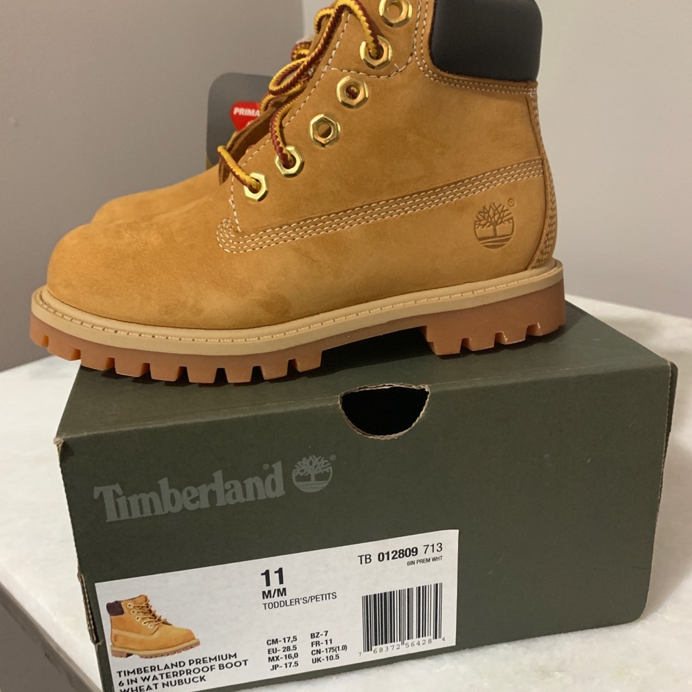 11 Boys TIMBERLAND boots NWT